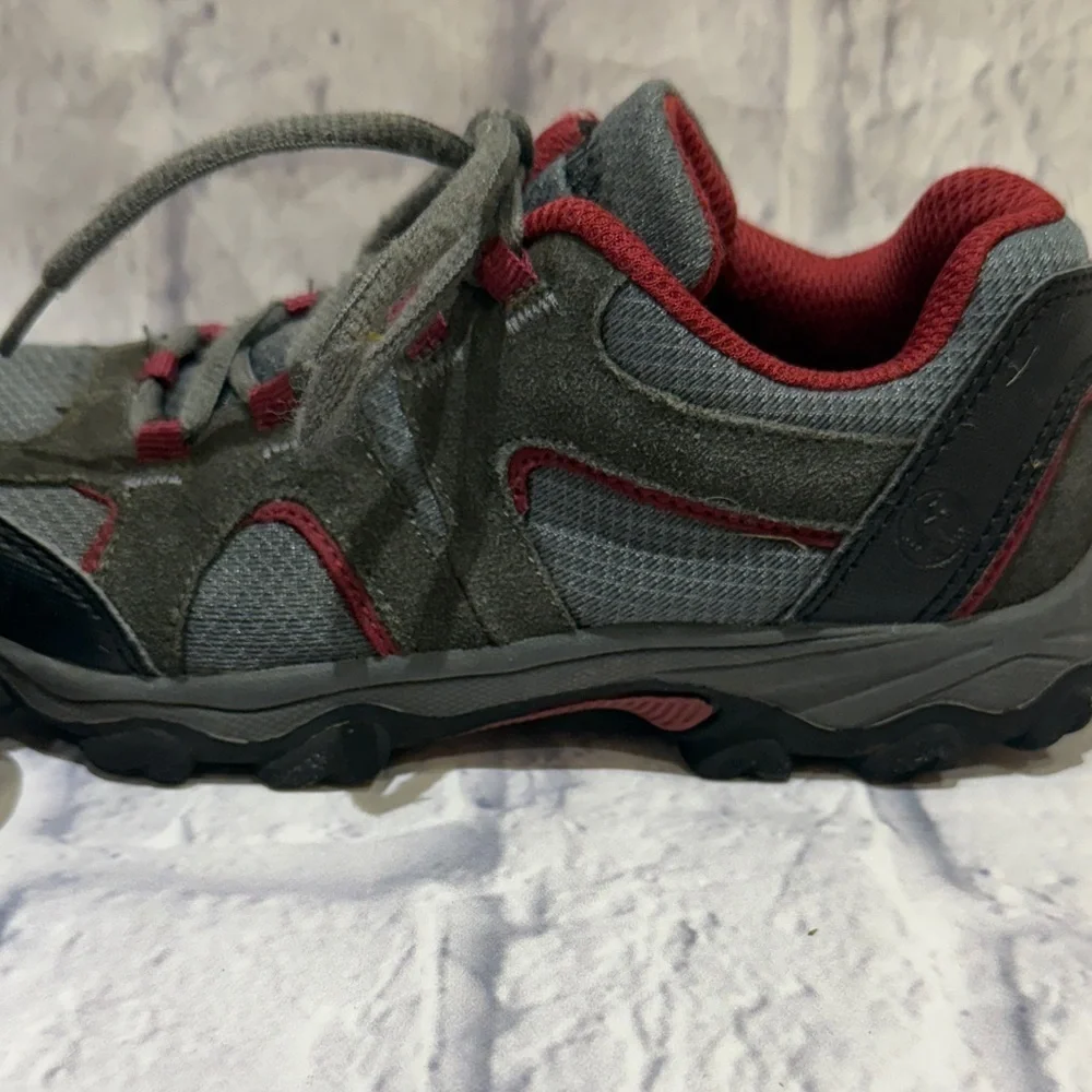Northside Kids' Sneakers in Gray and Red